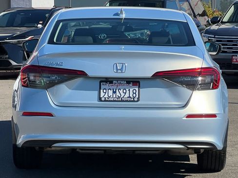 Used 2022 Honda Civic EX image 8