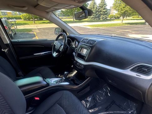 Used 2018 Dodge Journey SE w/ Popular Equipment Group AWD/4WD image 18