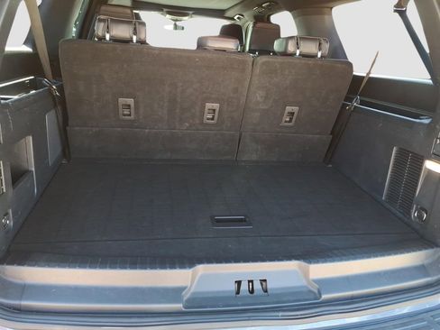 Used 2022 Ford Expedition Max Limited AWD/4WD image 28