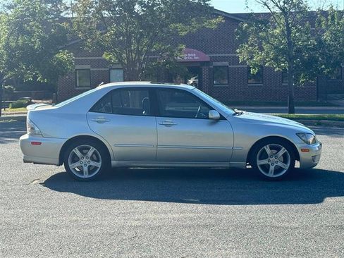 Used 2004 Lexus IS 300 RWD image 7