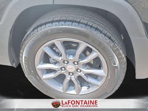 Used 2024 GMC Terrain SLT AWD/4WD image 35