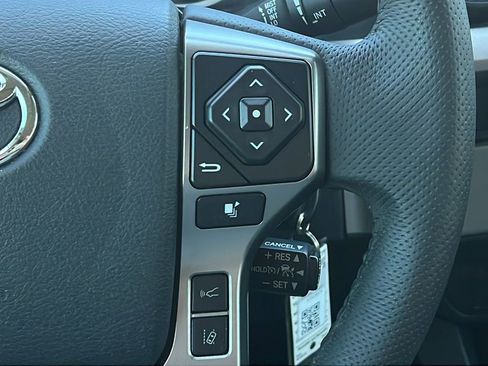 Used 2019 Toyota Tacoma SR5 RWD image 21