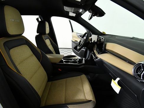 New 2026 Chevrolet Equinox ACTIV w/ LPO, Floor Liner Package image 22