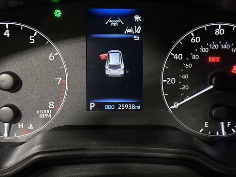 Certified 2023 Toyota Corolla Cross LE w/ Moonroof Package AWD/4WD image 19