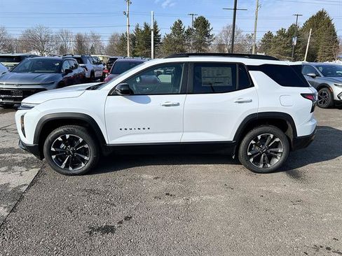 New 2026 Chevrolet Equinox RS w/ Convenience Package III AWD/4WD image 2