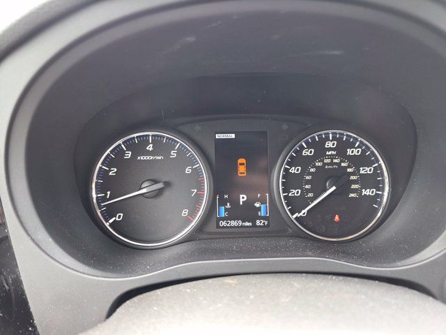 Used 2016 Mitsubishi Outlander GT AWD/4WD image 36