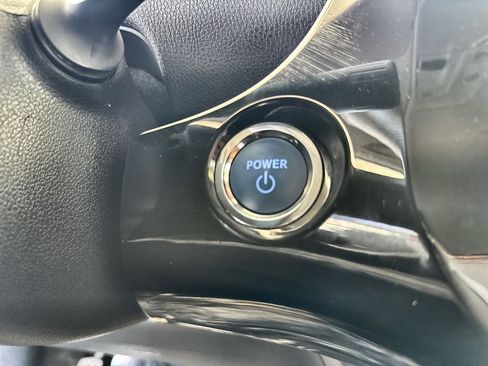 Used 2018 Toyota Prius One FWD image 16