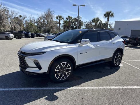 Used 2024 Chevrolet Blazer RS w/ Driver Confidence II Package image 7