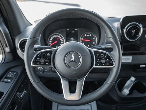 Used 2024 Mercedes-Benz Sprinter 3500 image 29