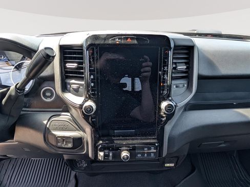 New 2025 RAM 2500 Tradesman AWD/4WD image 15
