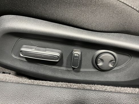 Used 2025 Honda Accord SE image 13