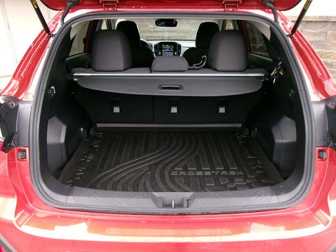 Used 2024 Subaru Crosstrek 2.0i Premium w/ Crosstrek Mirror Package image 11