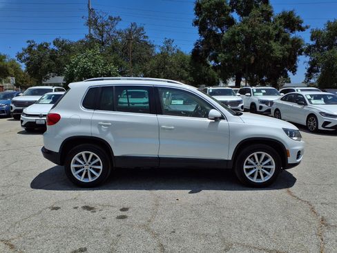 Used 2017 Volkswagen Tiguan Wolfsburg Edition FWD image 3
