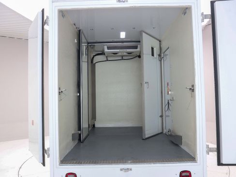 Used 2023 Ford E-350 and Econoline 350 Super Duty w/ Power Windows & Locks Group RWD image 9