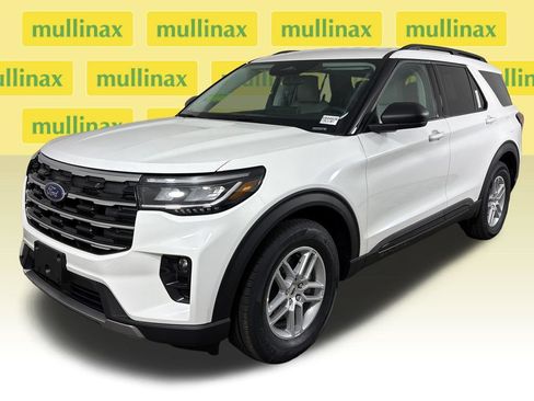 New 2026 Ford Explorer Active w/ Active Comfort Package RWD image 12