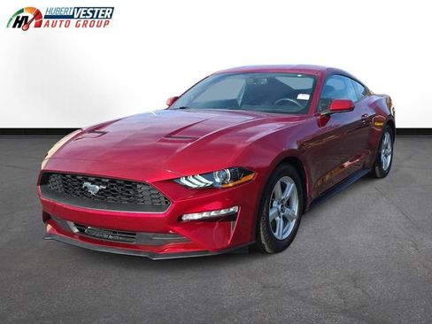 Used 2019 Ford Mustang Coupe image 2