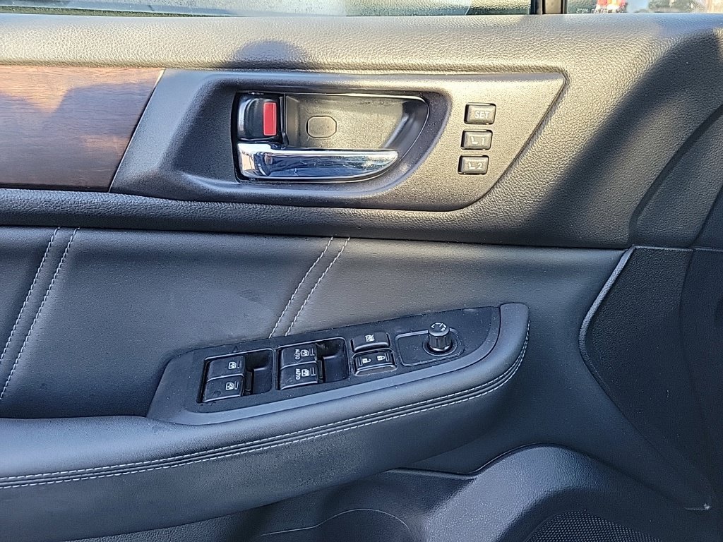 Used 2019 Subaru Outback 2.5i Limited AWD/4WD image 10