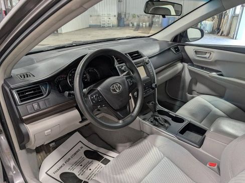 Used 2015 Toyota Camry LE FWD image 13