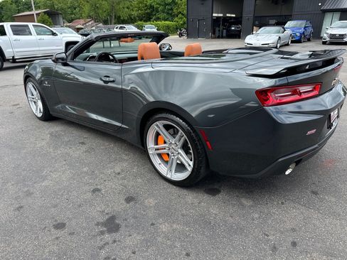 Used 2017 Chevrolet Camaro SS RWD image 14