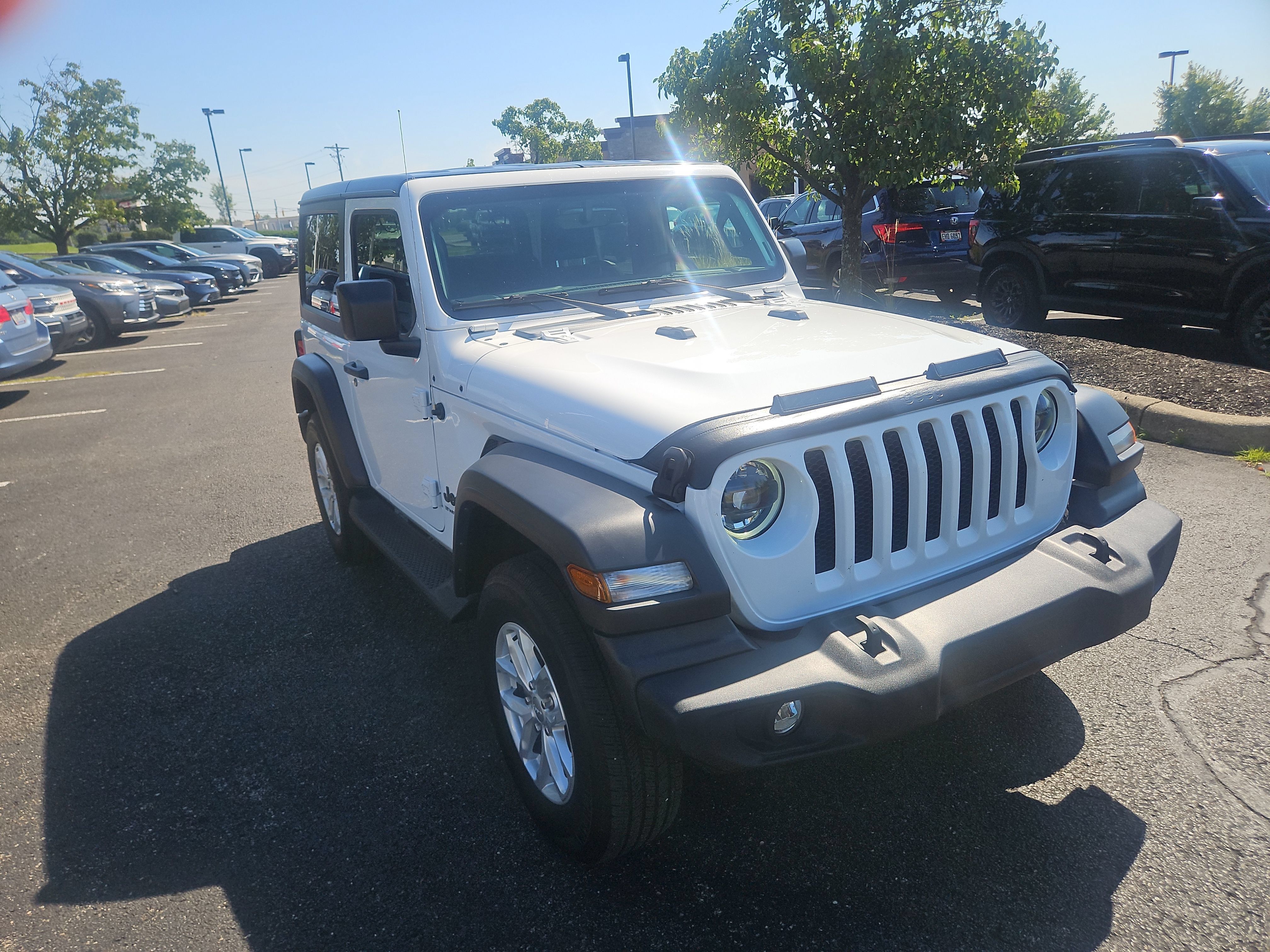Used 2023 Jeep Wrangler Sport AWD/4WD image 20
