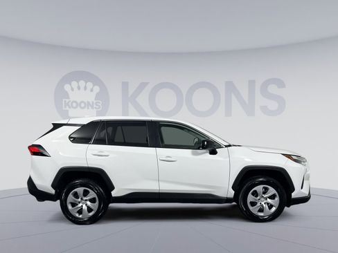 Used 2024 Toyota RAV4 LE image 8