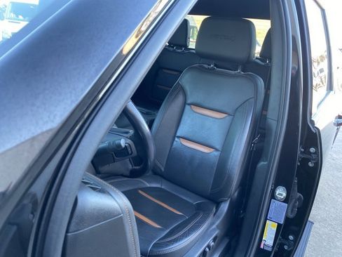 Used 2022 GMC Sierra 2500 AT4 image 24