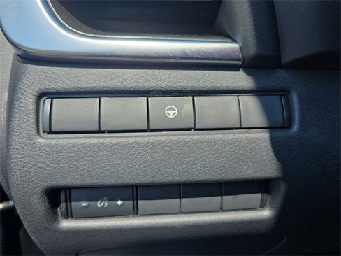 Certified 2023 Nissan Rogue SV image 24