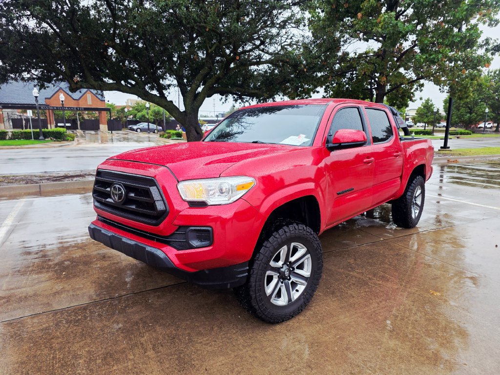 Used 2022 Toyota Tacoma SR AWD/4WD image 3