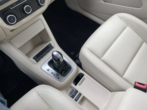 Used 2011 Volkswagen Tiguan S AWD/4WD image 20