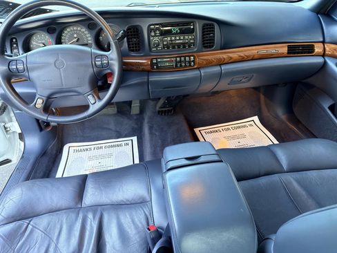 Used 2000 Buick Le Sabre Custom w/ Prestige Opt Pkg image 12