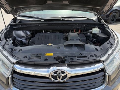 Used 2015 Toyota Highlander XLE AWD/4WD image 37