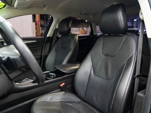 Used 2014 Ford Fusion Titanium image 23