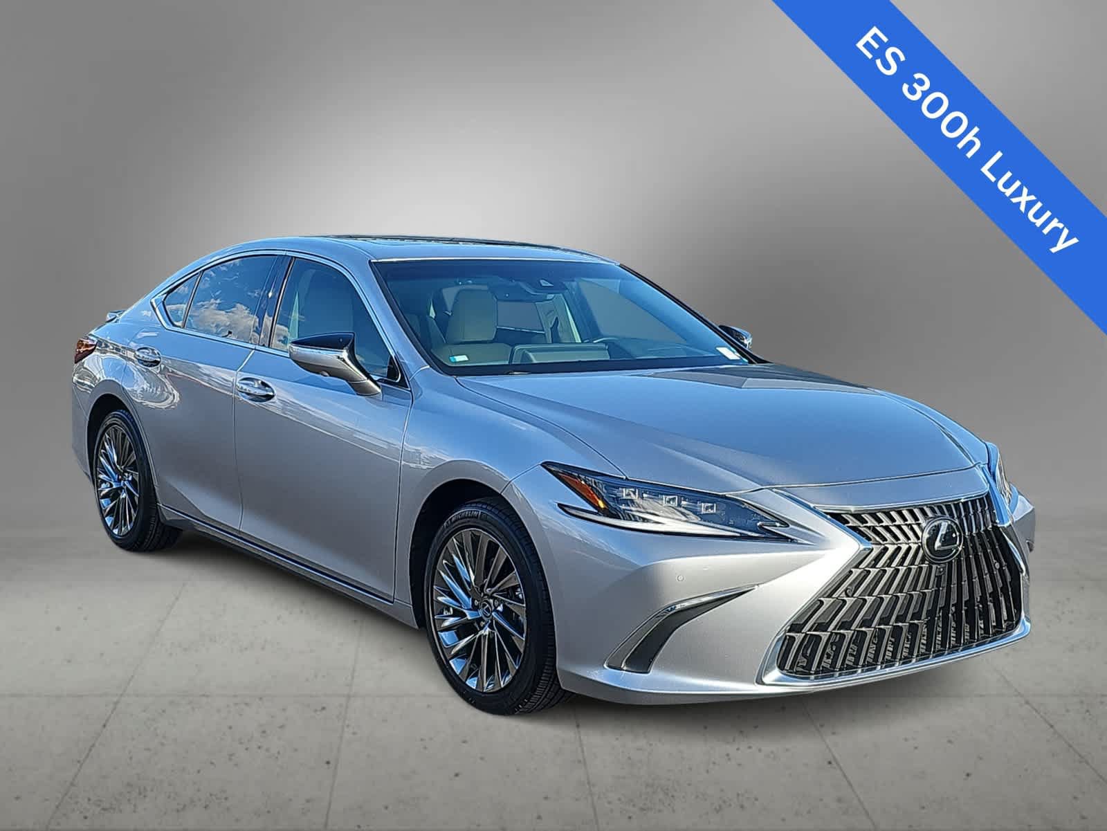 Used 2024 Lexus ES 300h w/ Accessory Package (Z1) FWD image 2