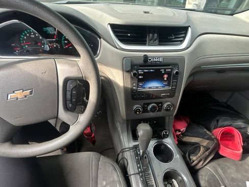 Used 2017 Chevrolet Traverse LS FWD image 12