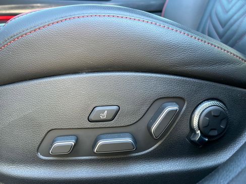 Used 2025 Genesis G80 2.5T Sport Prestige image 13