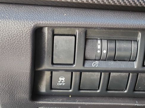 Used 2020 Subaru Impreza 2.0i image 23