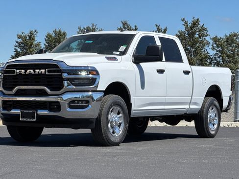 New 2026 RAM 3500 Tradesman w/ Chrome Appearance Group A AWD/4WD image 7