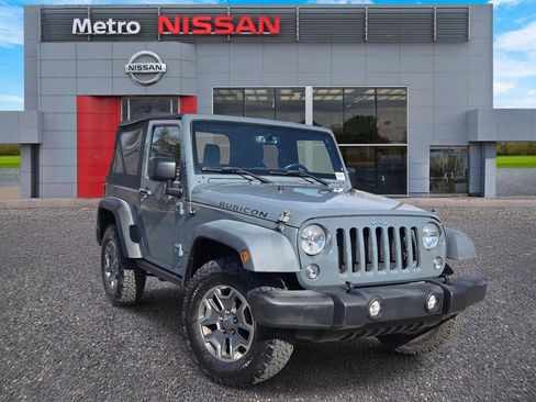 Used 2015 Jeep Wrangler Rubicon w/ Power Convenience Group image 1