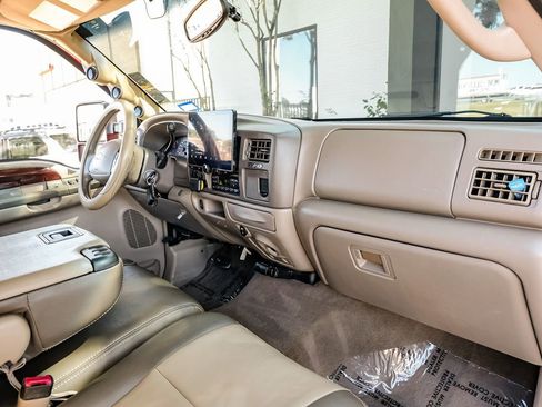 Used 2004 Ford Excursion Eddie Bauer image 10