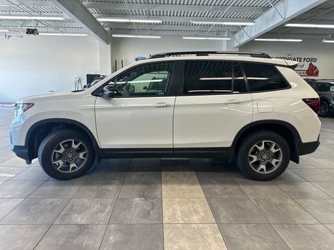 Used 2023 Honda Passport TrailSport image 13