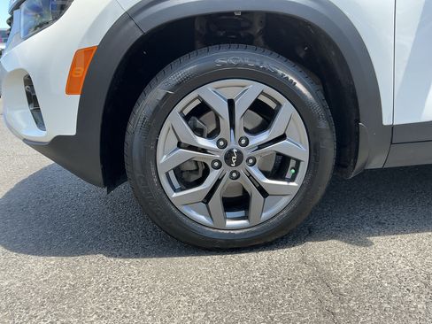 Certified 2024 Kia Seltos S AWD/4WD image 9