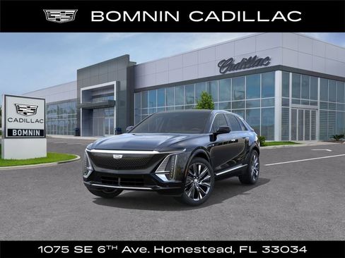 New 2026 Cadillac Lyriq Signature Luxury RWD image 1