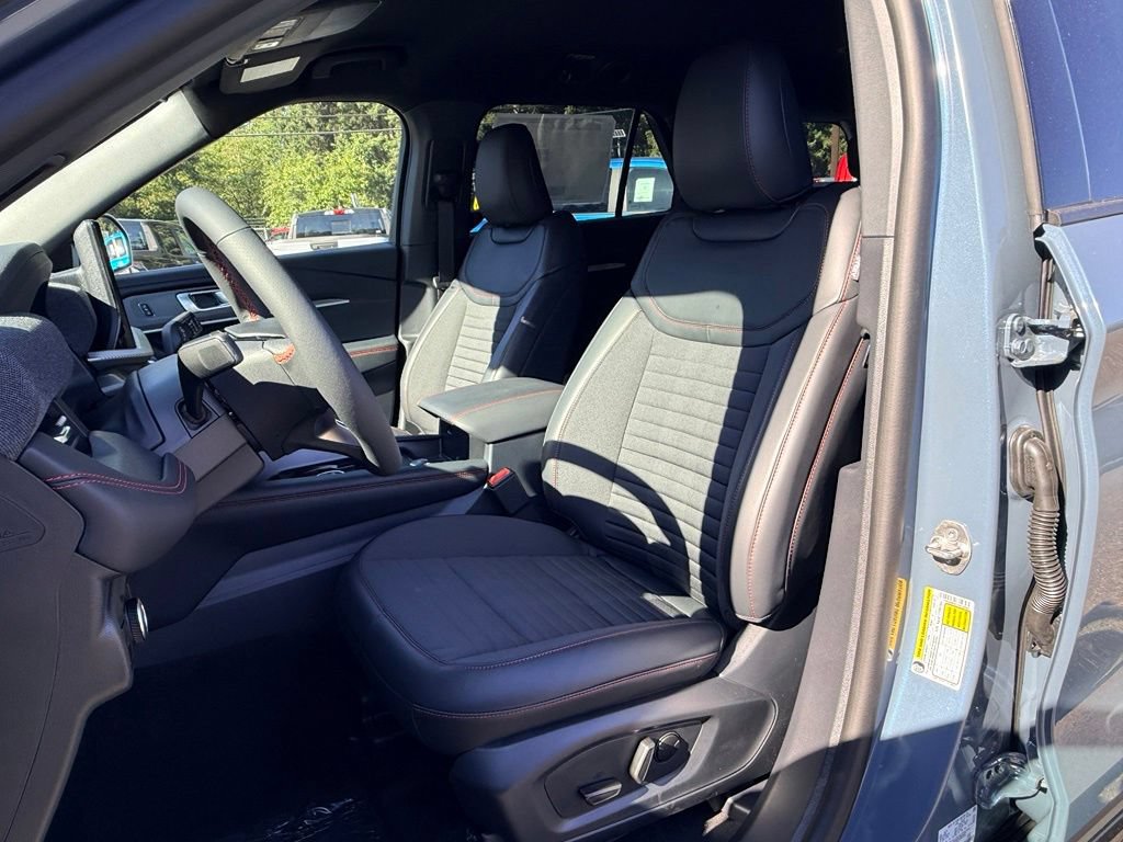 New 2026 Ford Explorer ST-Line w/ ST-Line Street Pack AWD/4WD image 20