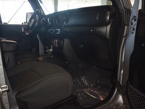 Used 2020 Jeep Wrangler Unlimited Sport AWD/4WD image 29