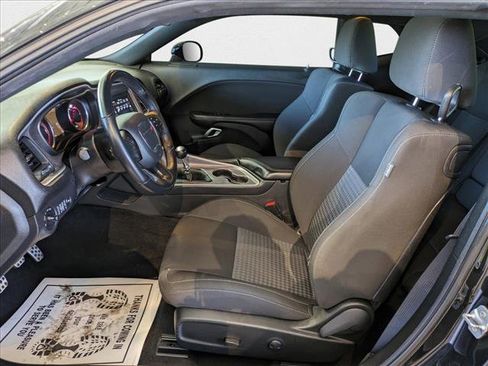 Used 2022 Dodge Challenger R/T image 16