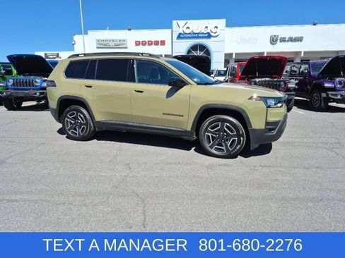 New 2026 Jeep Cherokee Laredo AWD/4WD image 1