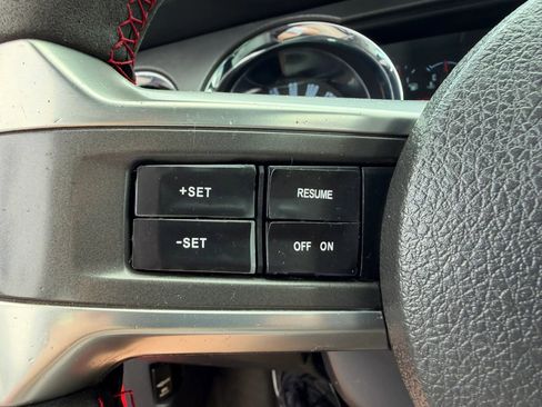 Used 2011 Ford Mustang GT RWD image 29