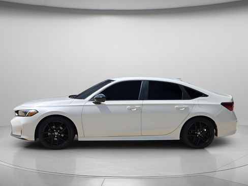 Used 2025 Honda Civic Sport image 3