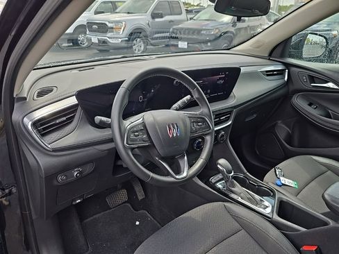 Used 2025 Buick Encore GX Preferred FWD image 11