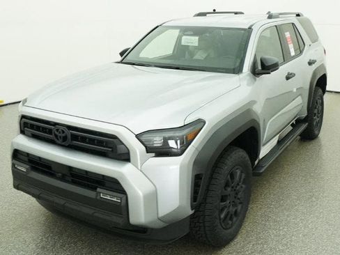 Used 2026 Toyota 4Runner SR5 RWD image 16